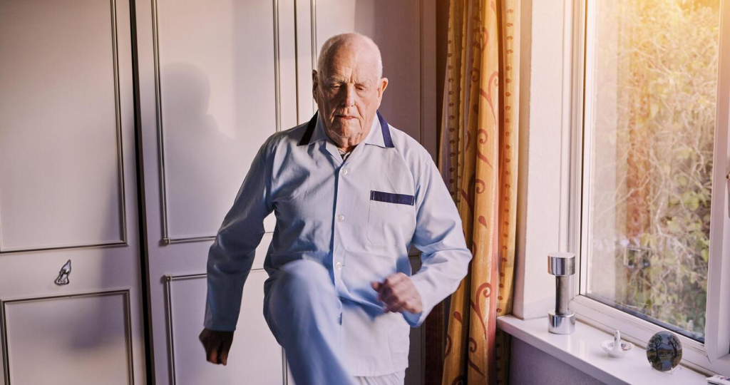 How Can Home Care Help Seniors Who Tire Easily During the Day? 1 Home care for seniors with fatigue